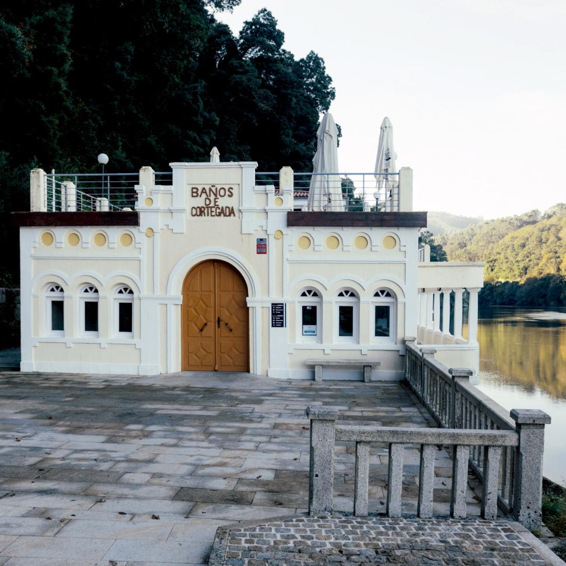 Antigo balneario de Cortegada