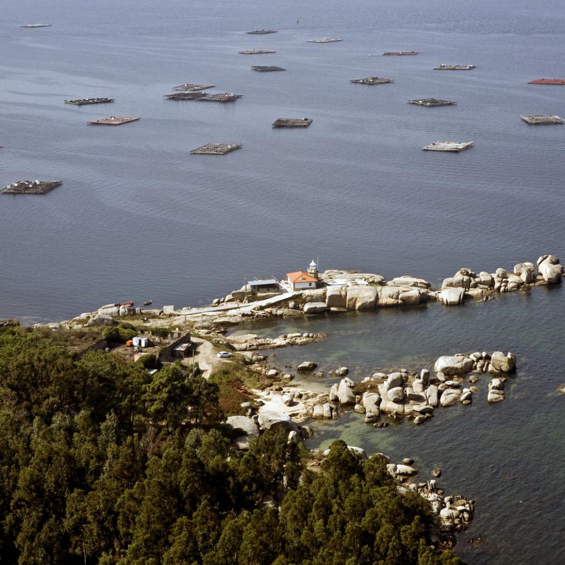 Faro de Punta Cabalo
