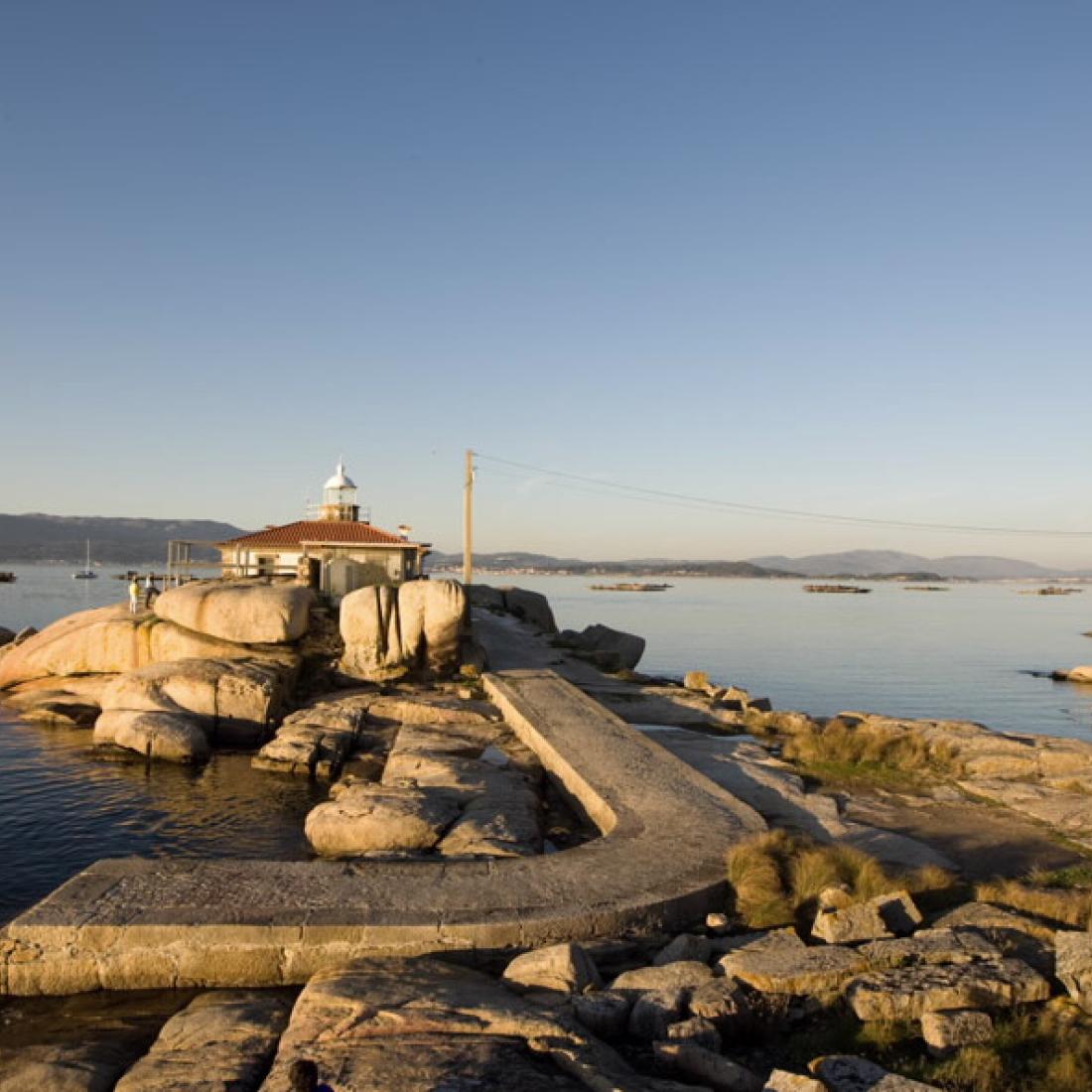 Faro de Punta Cabalo
