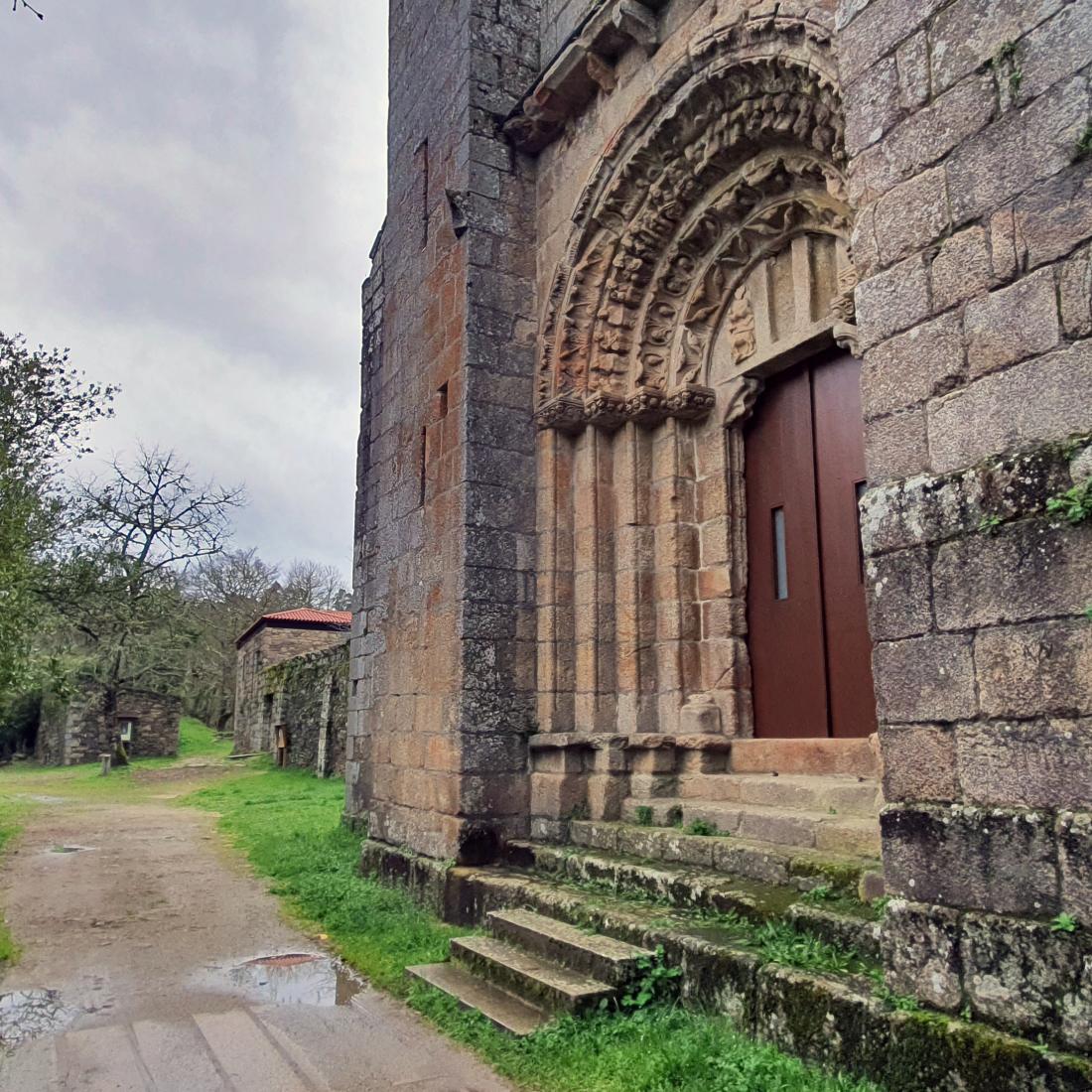 Mosteiro de San Lourenzo de Carboeiro