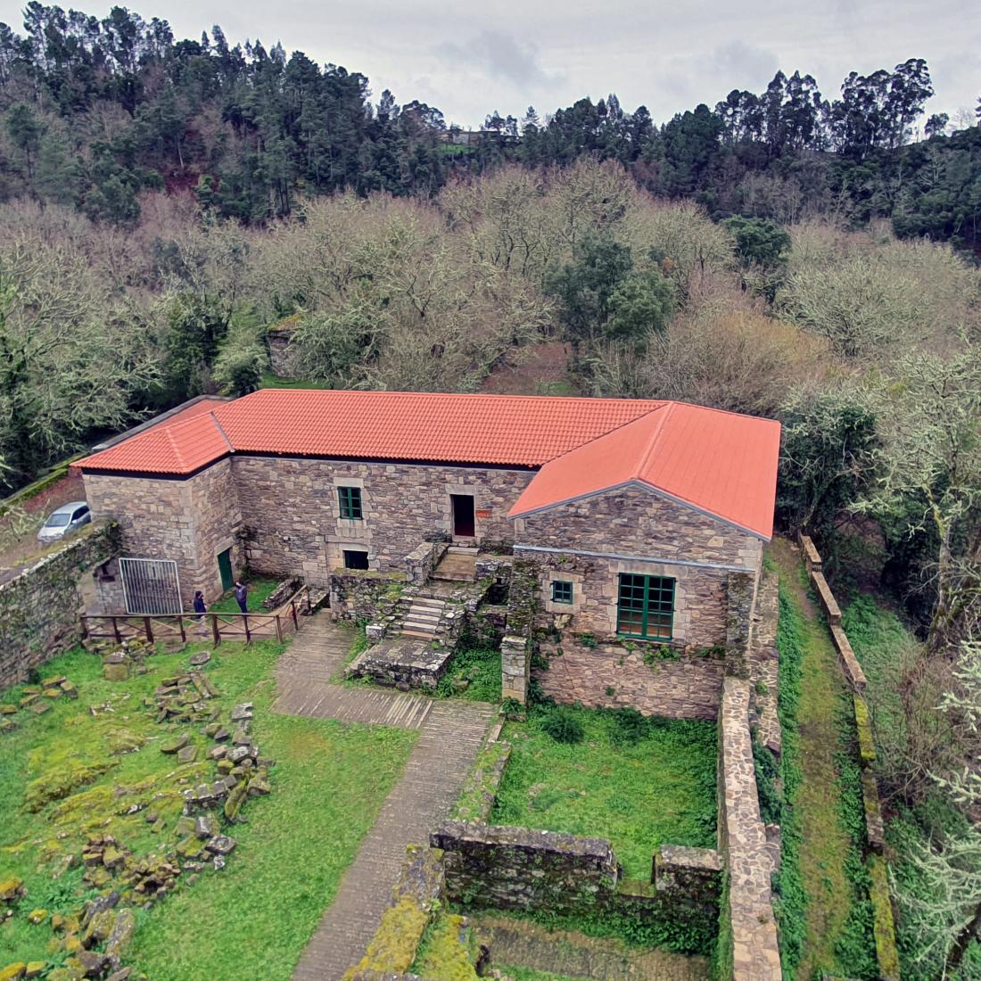 Mosteiro de San Lourenzo de Carboeiro