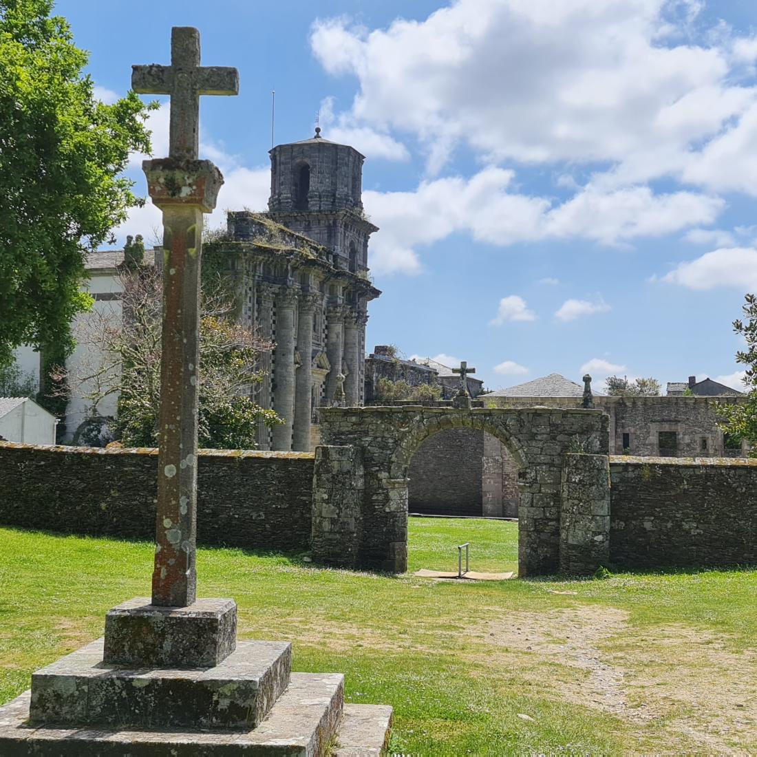 Mosteiro de Santa María de Monfero