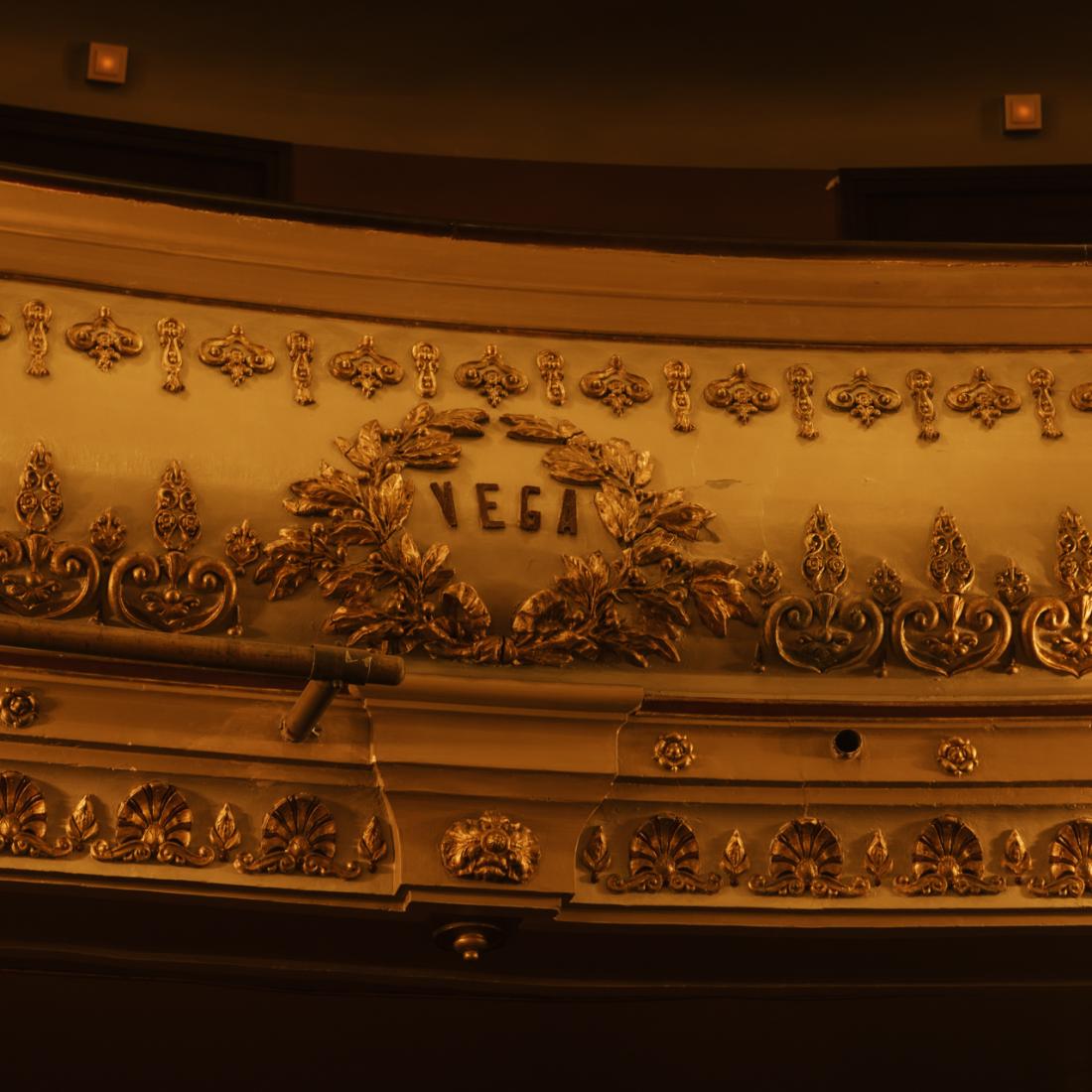 Teatro Rosalía de Castro