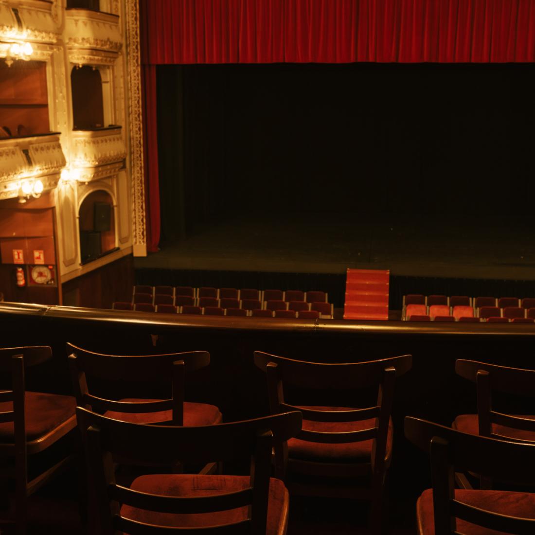 Teatro Rosalía de Castro