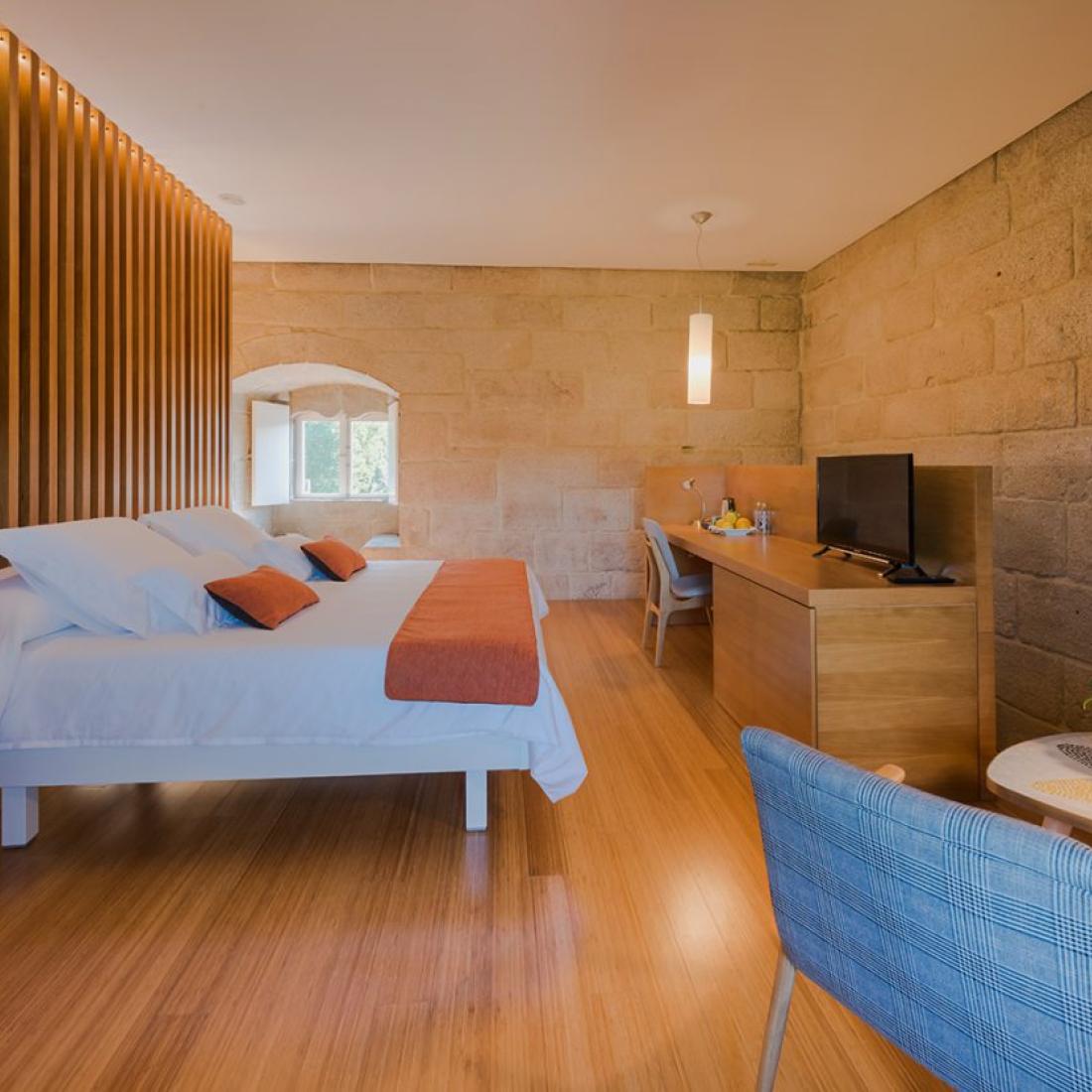 Torre de Tebra. Hotel 