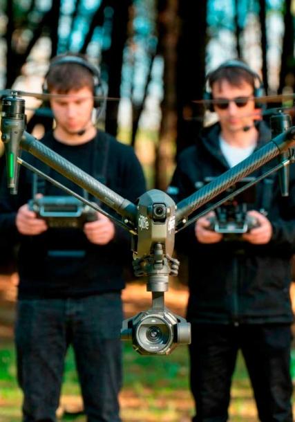 DJI Inspire 3 con doble operador (piloto e operador de cámara)