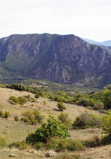 Enciña da Lastra mountain range